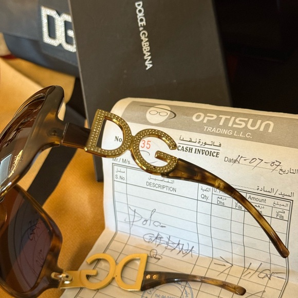 Dolce & Gabbana Gold and Brown Sunglasses Vintage 2007 Beautiful pair.
